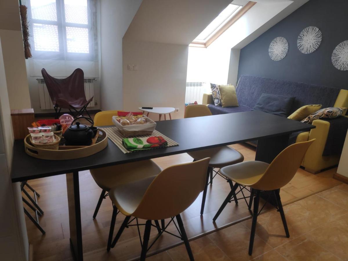 Apartamento Irene Centrico Con Wifi Y Parking Coche Tamano Medio Cangas De Onis Exterior photo