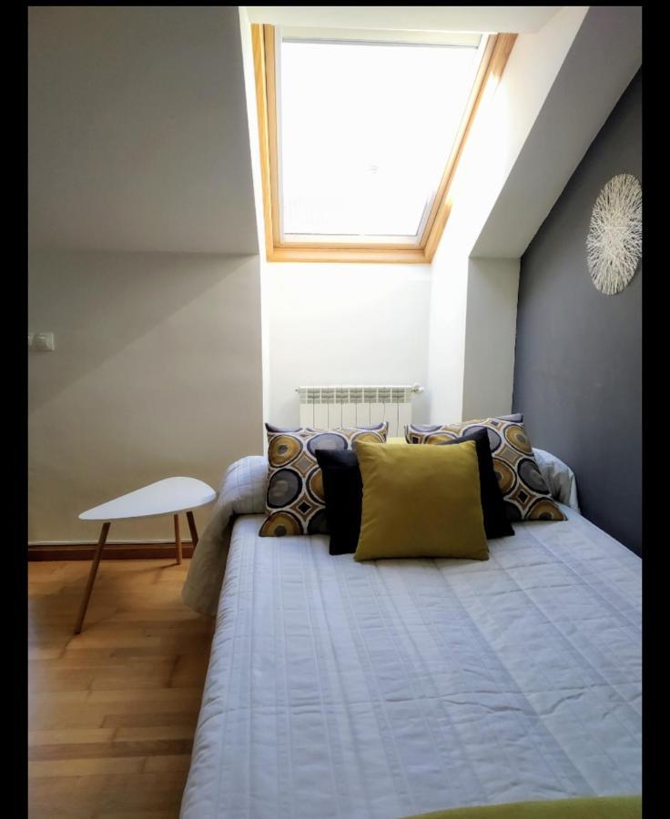 Apartamento Irene Centrico Con Wifi Y Parking Coche Tamano Medio Cangas De Onis Exterior photo