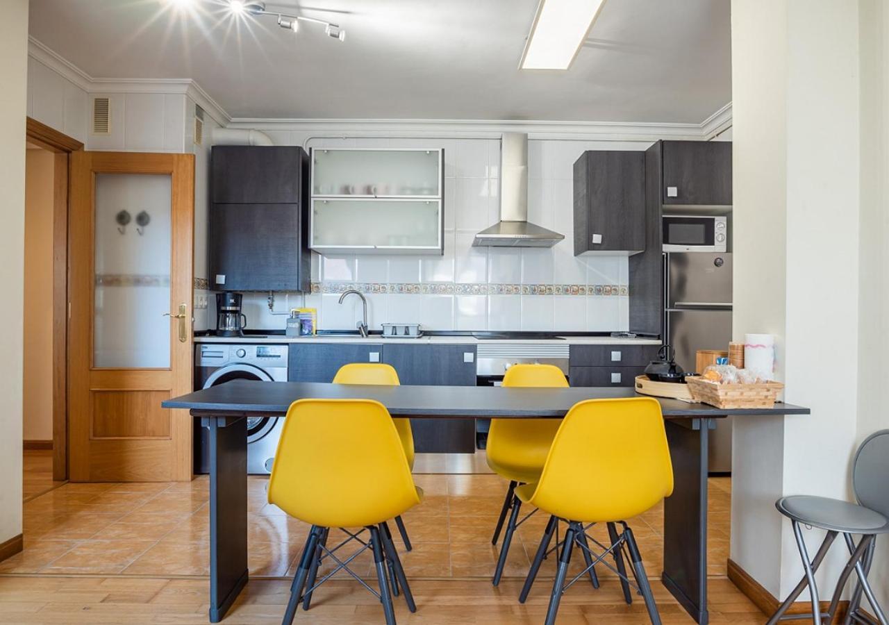 Apartamento Irene Centrico Con Wifi Y Parking Coche Tamano Medio Cangas De Onis Exterior photo